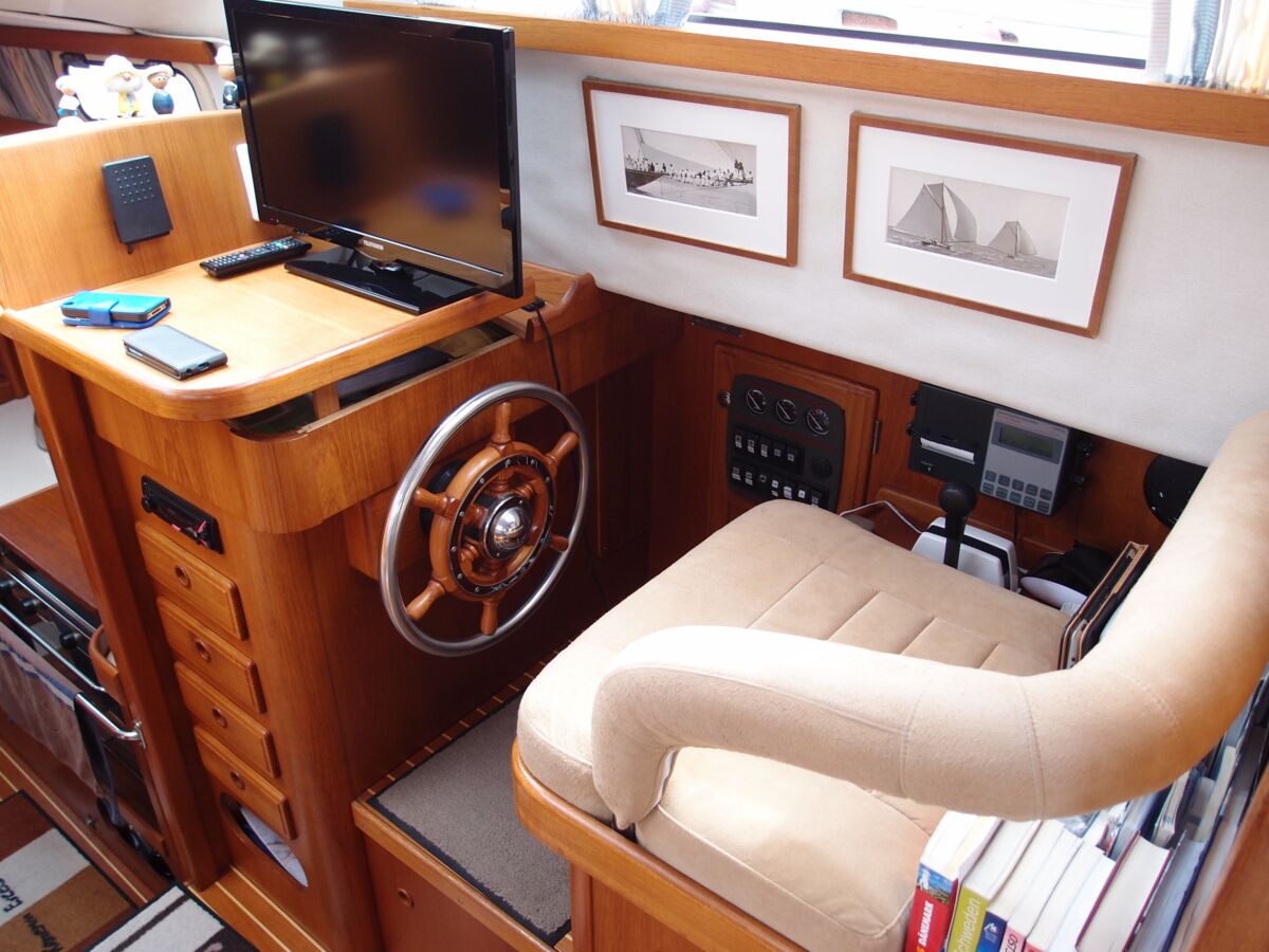 Degeroe38DS-Sailing-World-Yachtbrokers-8