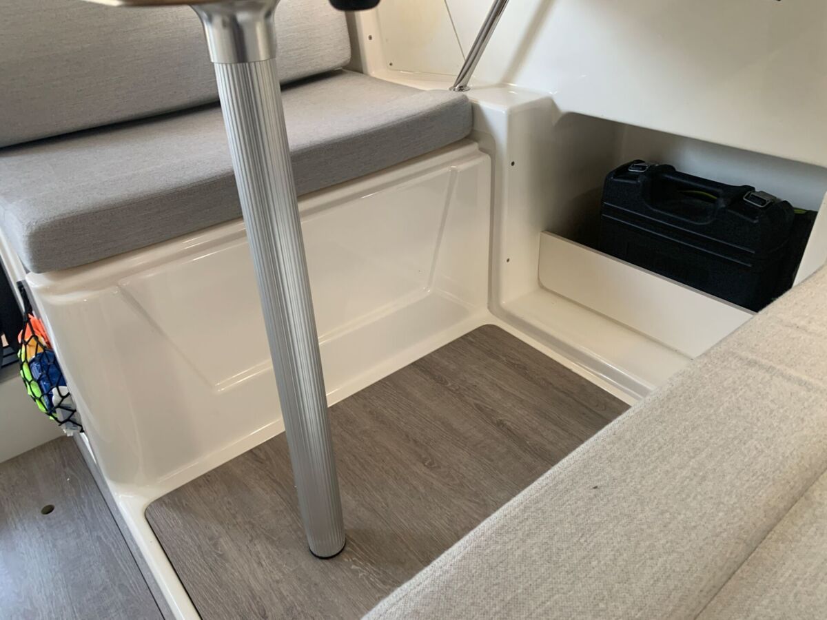 Motorboot Quicksilver Acrtive 755 Weekend Sailing World Yachtmakler 17