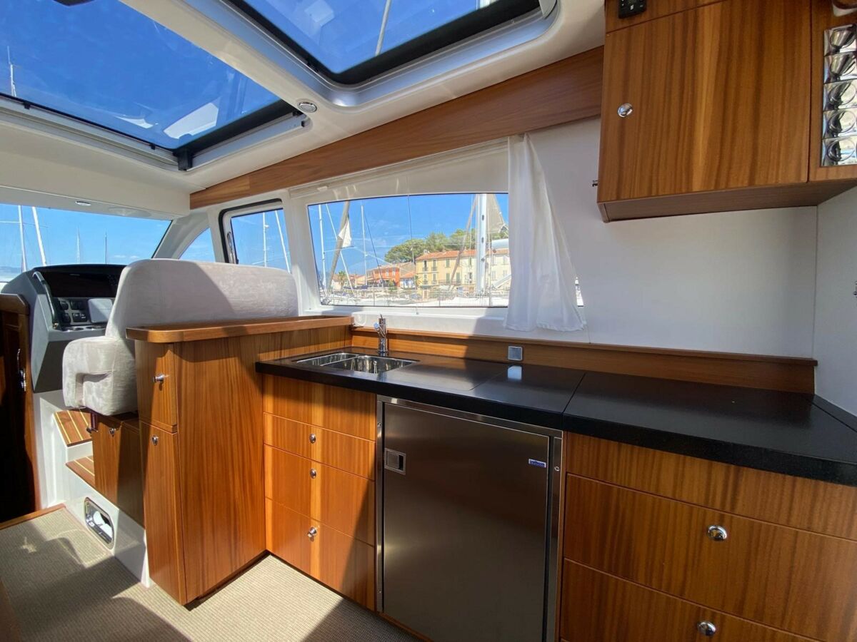 Motoryacht Nimbus 405 Coupe Sailing World Yachtbrokers 5