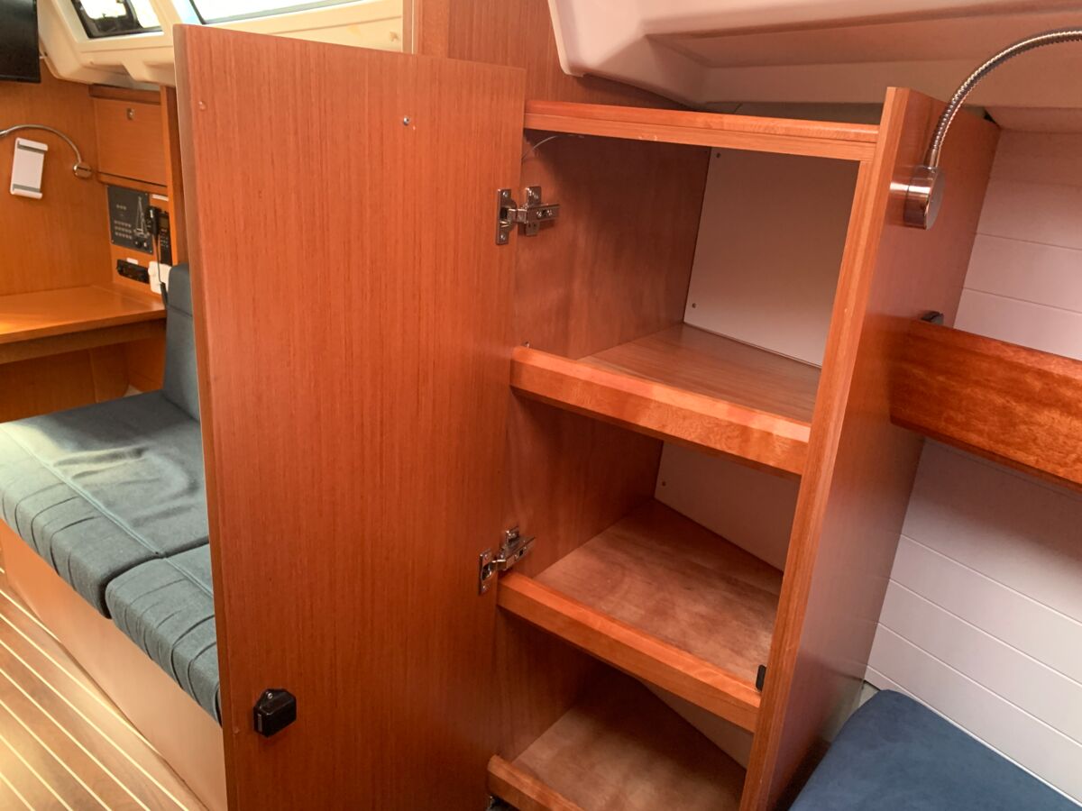 Sailing Yacht Bavaria Cruiser 34 Sailing World Yachtbrokers Heiligenhafen 45