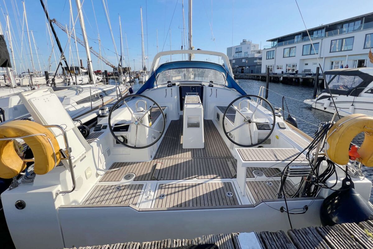 Sailing Yacht Beneteau Oceanis 38 - 4