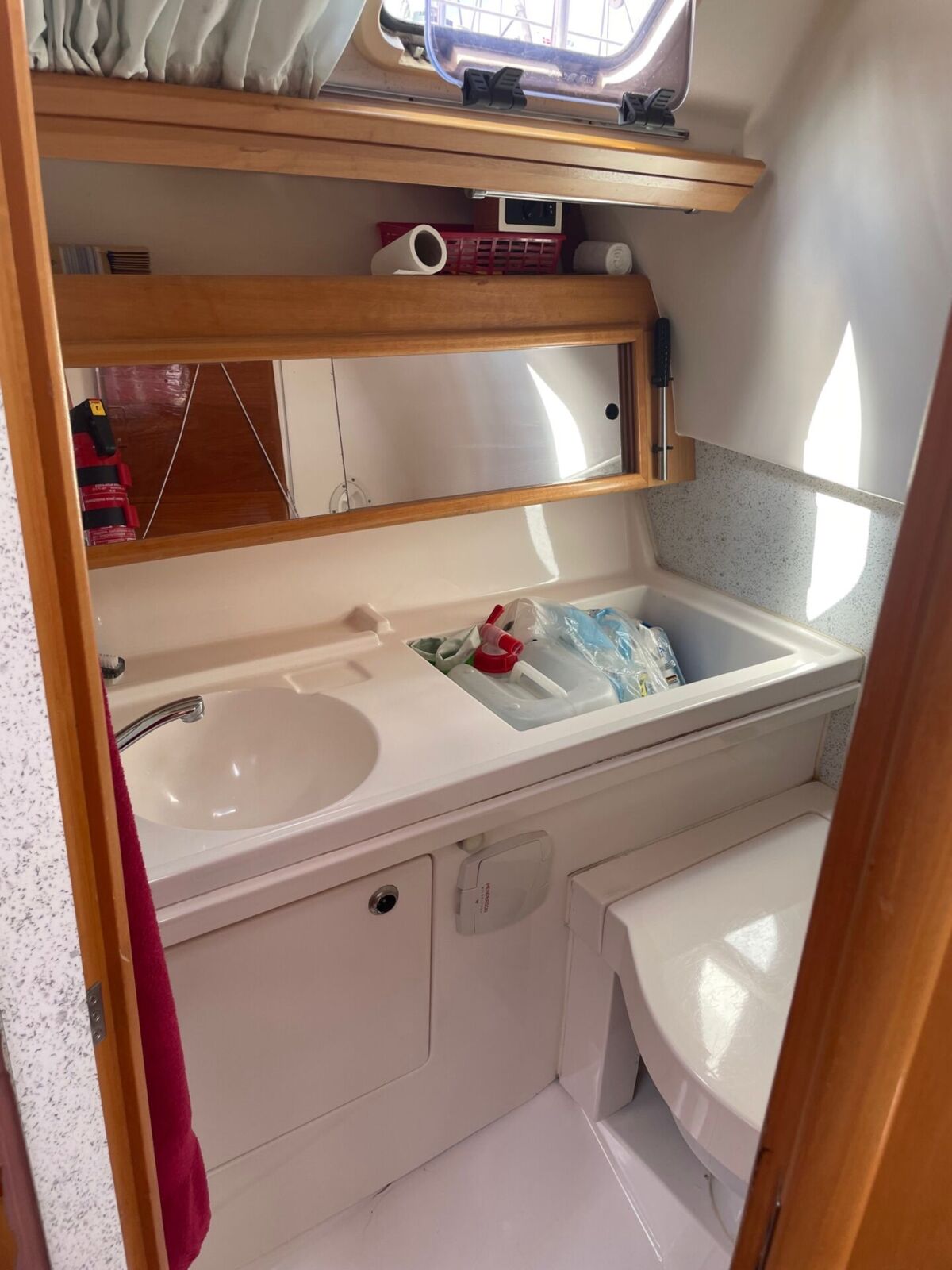 Sailing Yacht Elan 34 Sailing World Yachtmakler Heiligenhafen 16