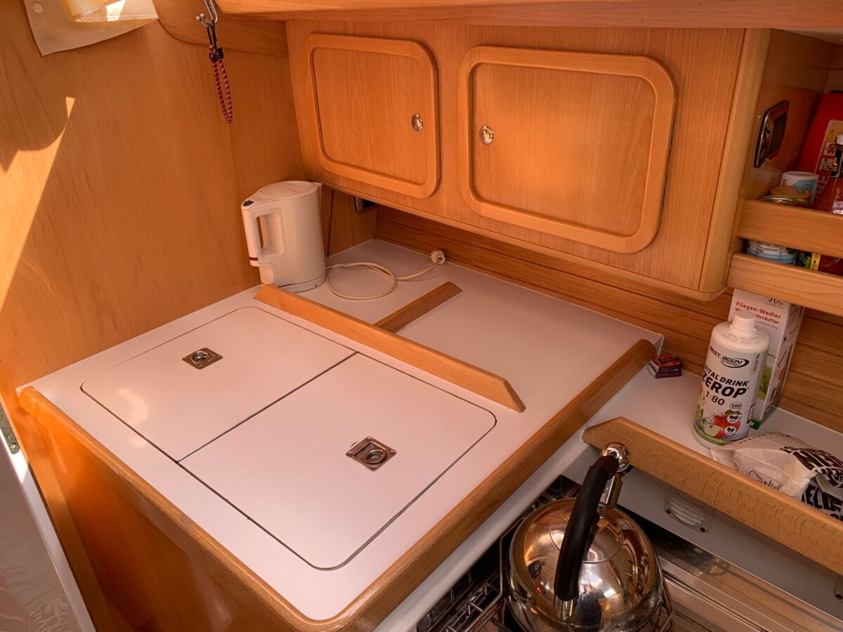 Sailing Yacht Feeling 39 DI Sailing World Yachtbrokers 8