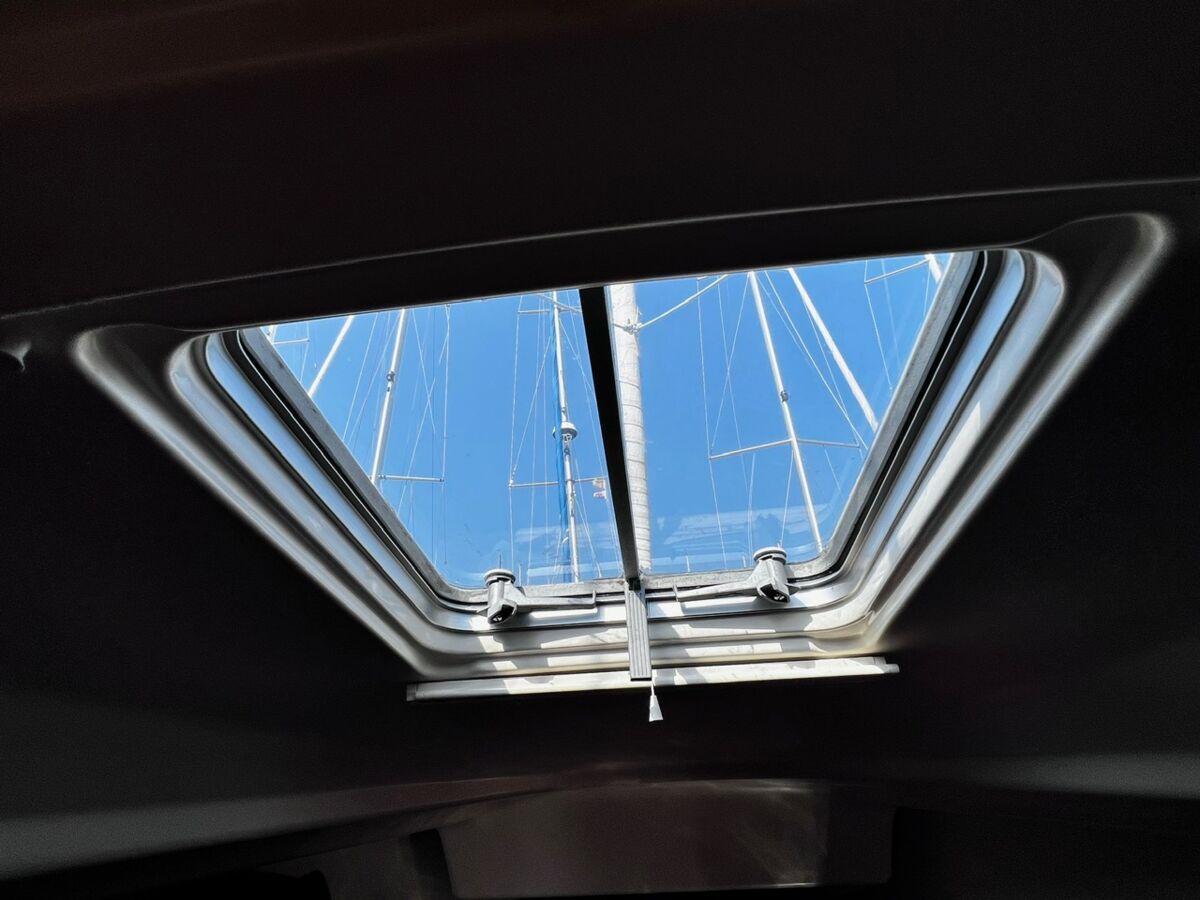 Sailing Yacht Jeanneau Sun Odyssey 37 -28