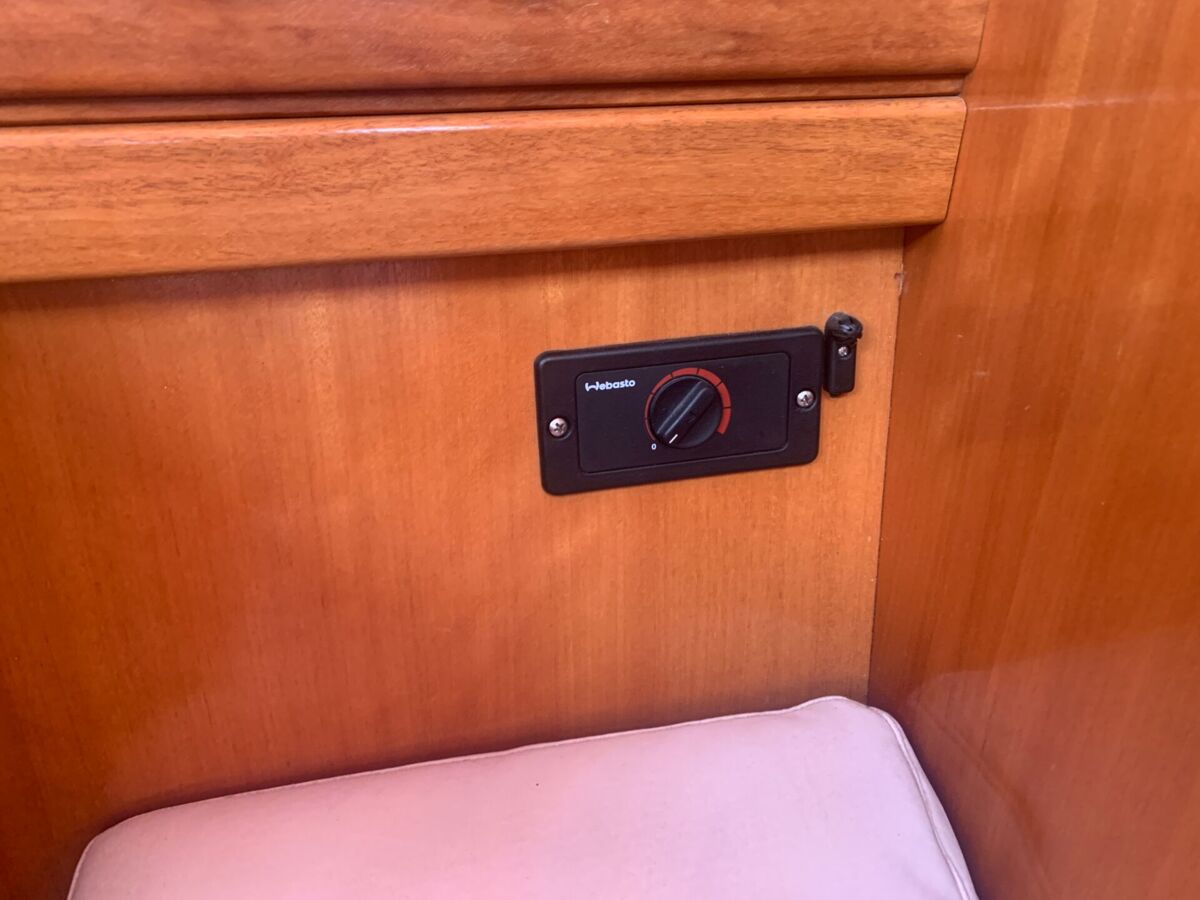Segelyacht Bavaria 31 Cruiser Sailing World Yachtbrokers Heiligenhafen 21