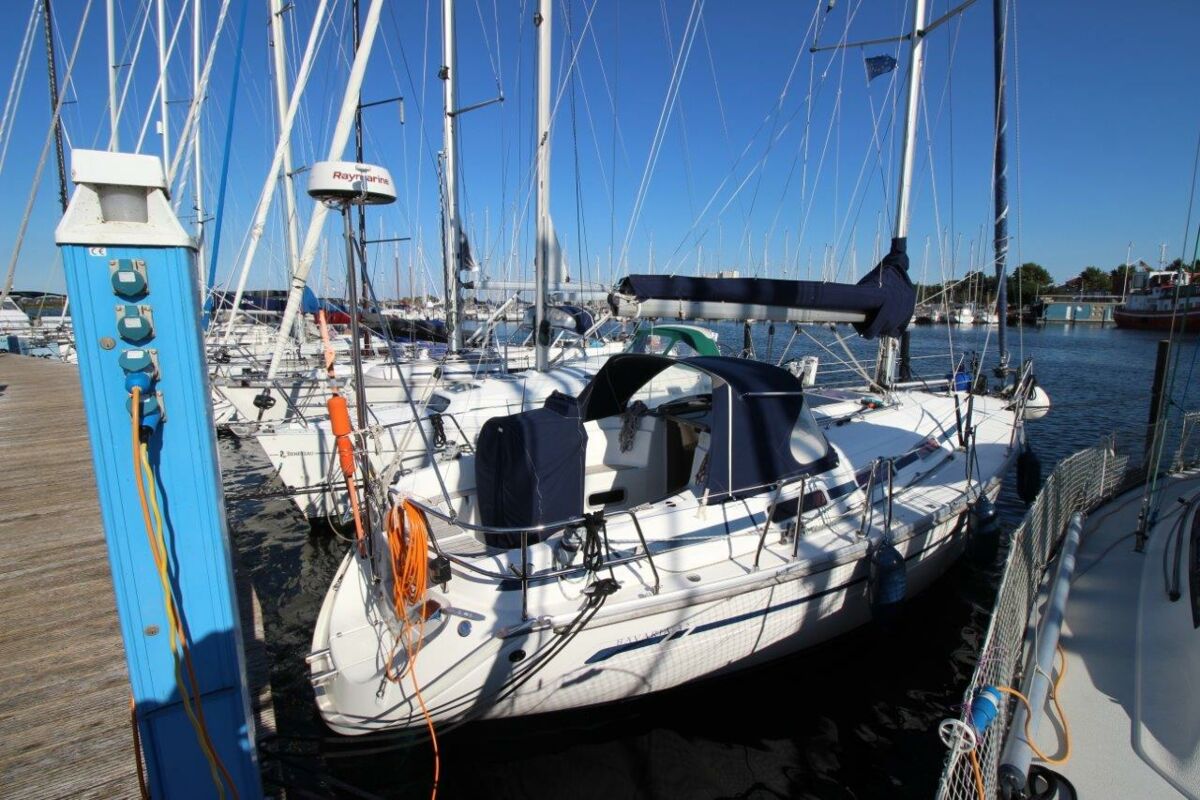 Segelyacht Bavaria 32 Sailing World Yachtmakler Heiligenhafen 1
