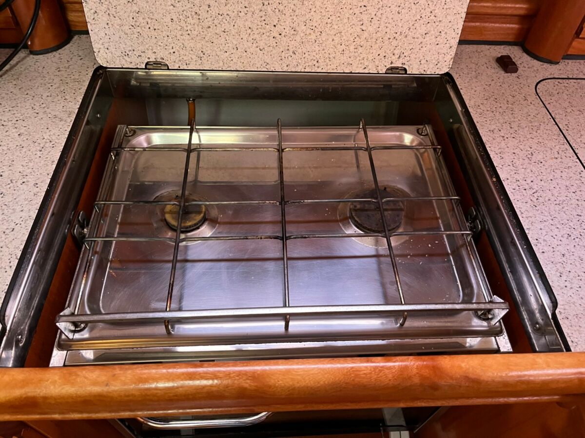 Segelyacht Bavaria 37 Cruiser Sailing World Yachtmakler 19 (1)