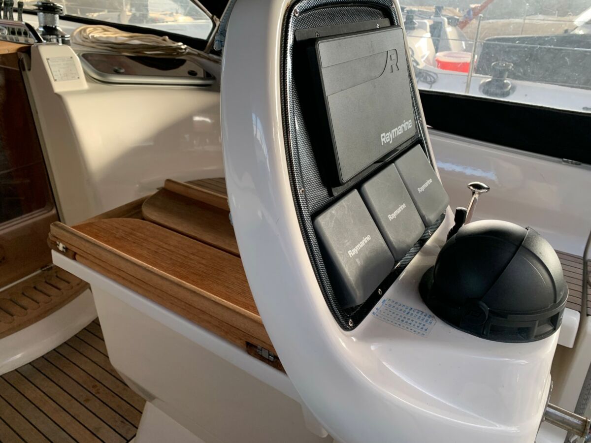 Segelyacht Bavaria 37 Cruiser Sailing World Yachtmakler 45 (1)