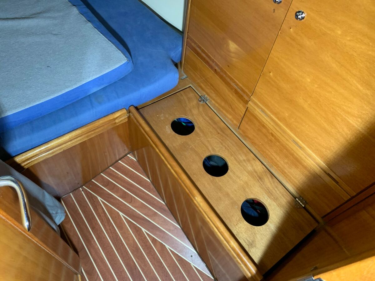 Segelyacht Bavaria 38 Cruiser (25)