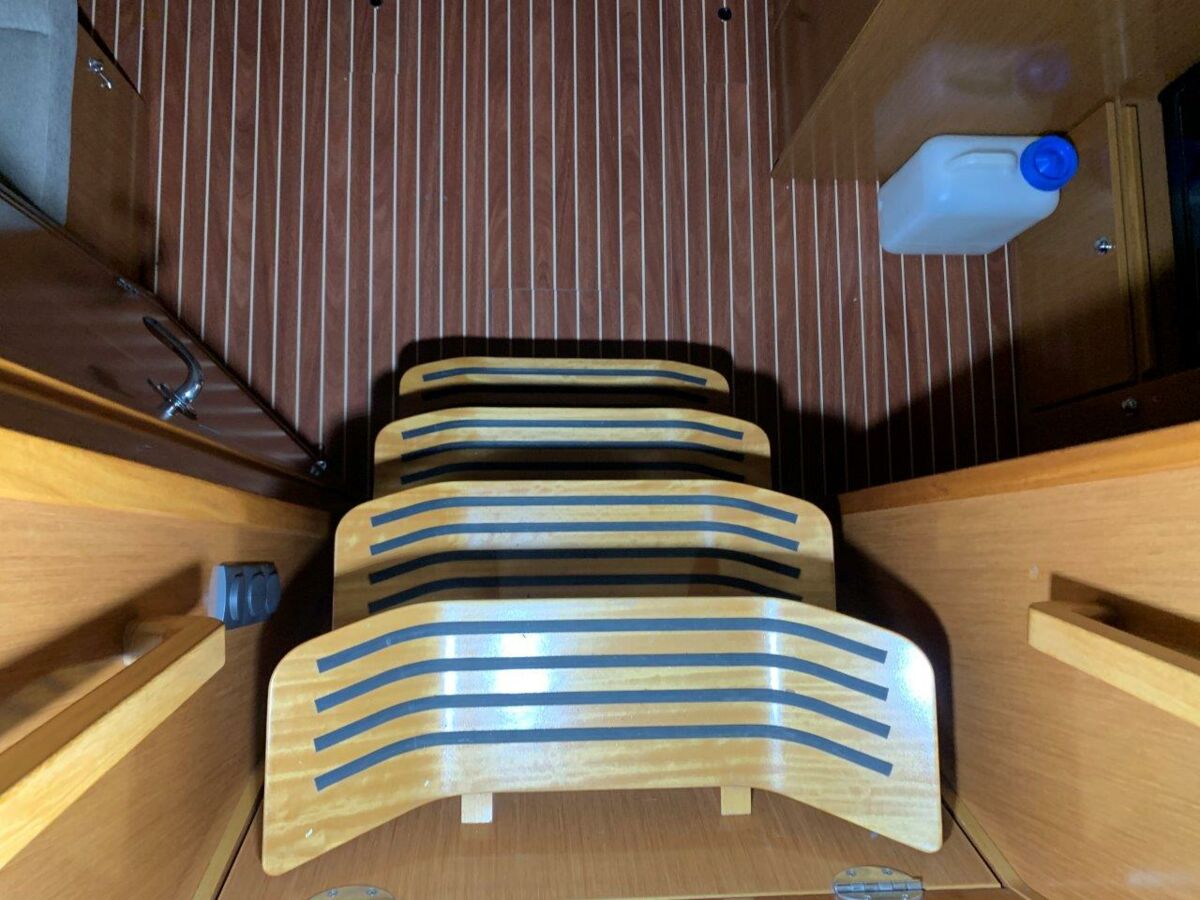 Segelyacht Bavaria Cruiser 36 Sailing World Yacht Brokers Heiligenhafen 8