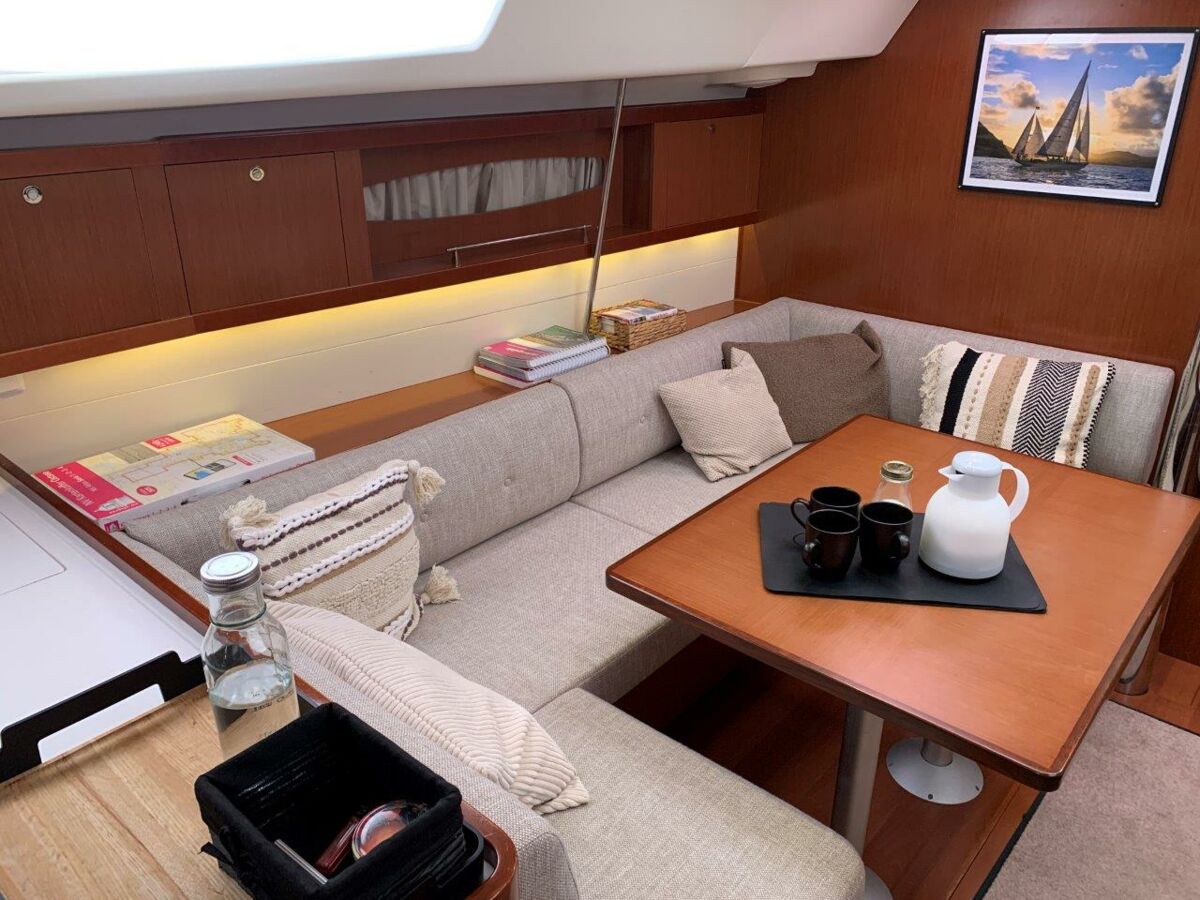 Segelyacht Beneteau Oceanis 46 Sailing World Yachtmakler 63