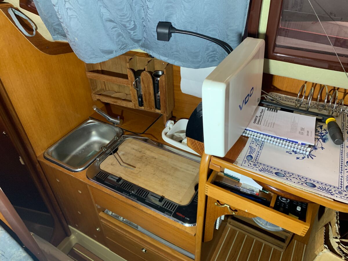 Segelyacht Hai 760 Decksalon Sailing World Yachtmakler 15