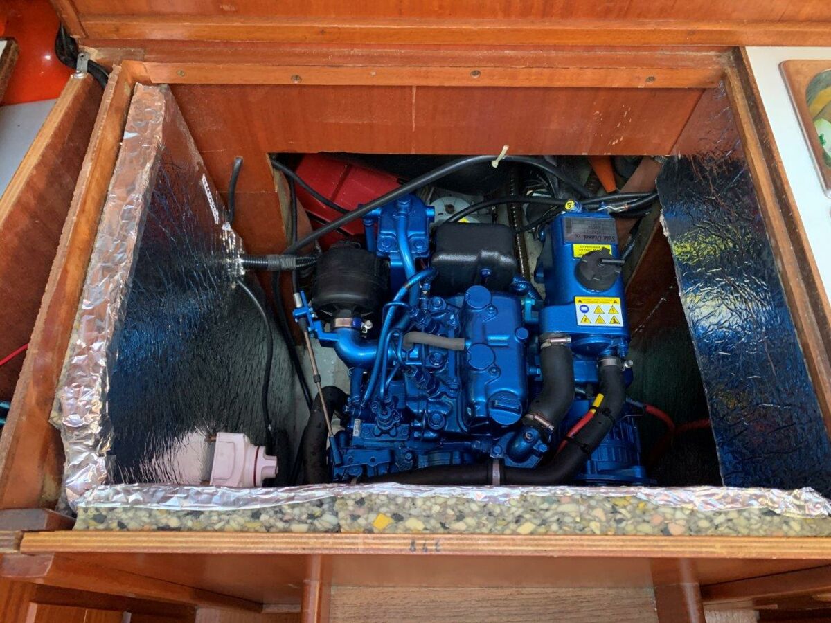 Segelyacht Hallberg-Rassy 29 Fehmarn Sailing World Yachtmakler 60