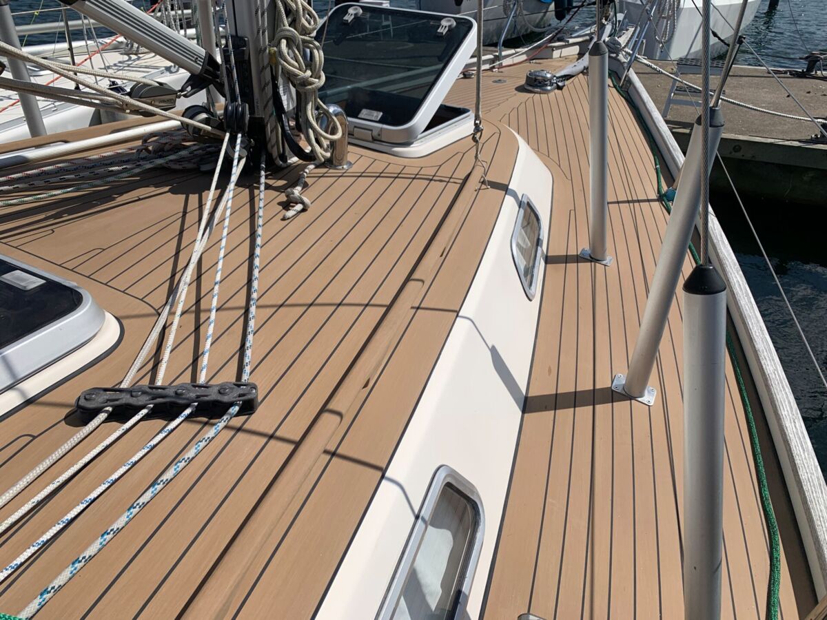 Segelyacht Hallberg-Rassy 34 Sailing World Yachtbrokers 67