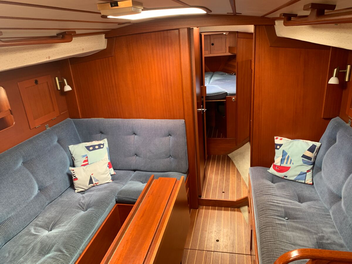 Segelyacht Hallberg-Rassy 352 Scandinavia by Sailing World Yachtbrokers Heiligenahafen 7