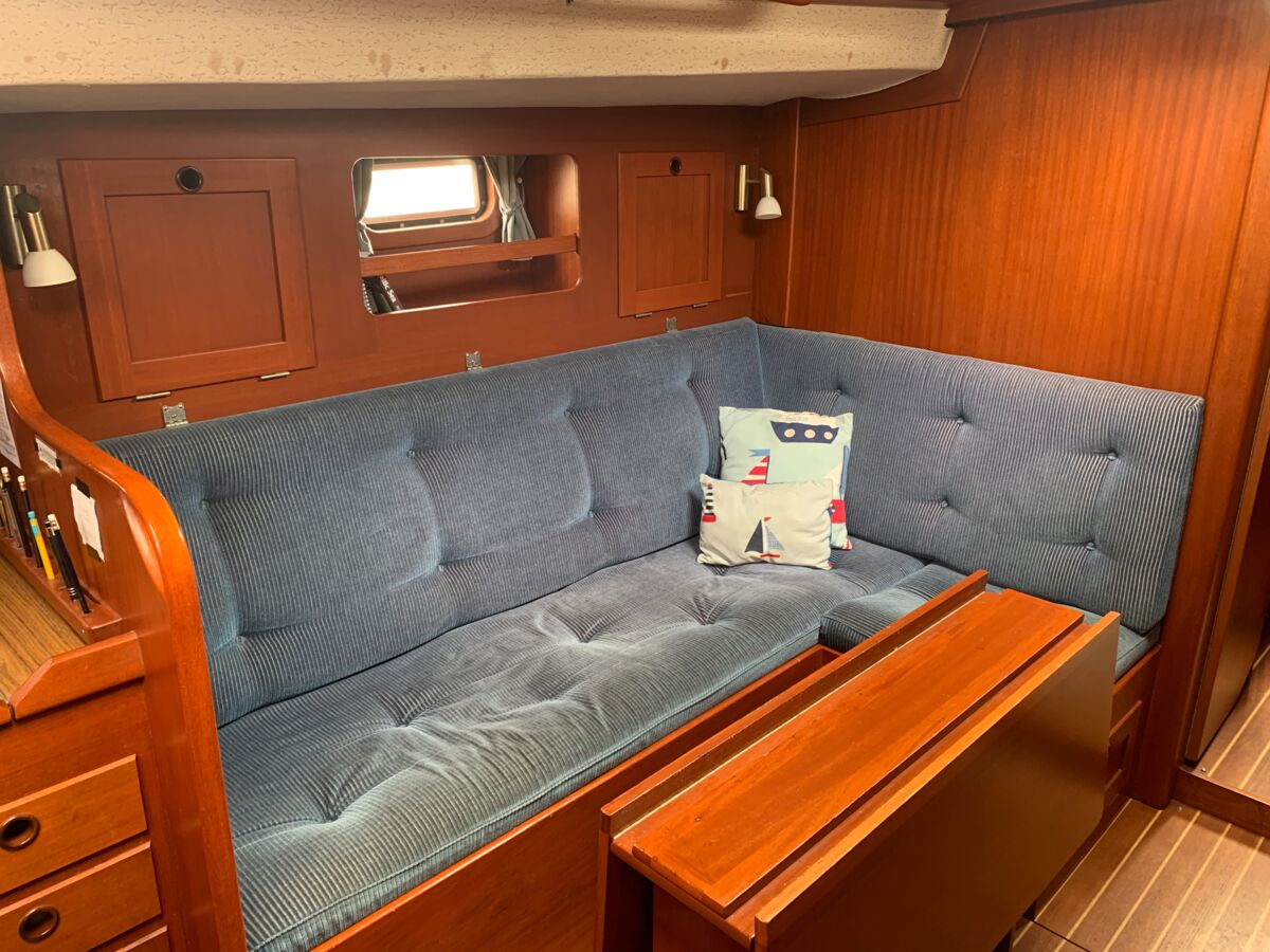 Segelyacht Hallberg-Rassy 352 Scandinavia by Sailing World Yachtbrokers Heiligenahafen 8