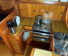 Segelyacht Hallberg-Rassy 45 Sailing World Yachtmakler   (6)