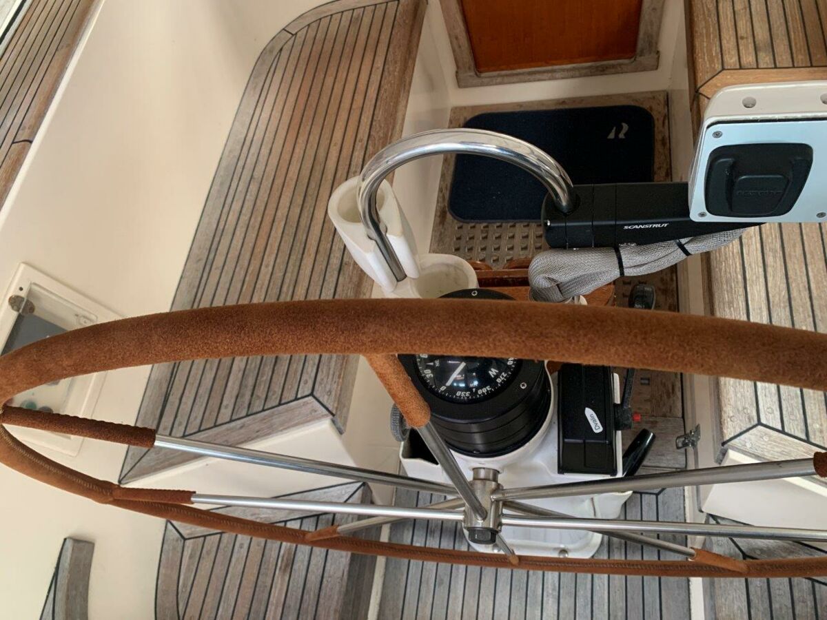 Segelyacht Hallberg-Rassy 45 Sailing World Yachtmakler   (64)