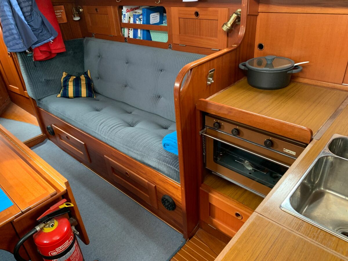 Hallberg-rassy-94-gebrauchte-yacht-sailing-world-yachtmakler-heiligenhafen-5