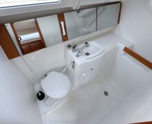 Beneteau Oceanis 34 Sailing World Yachtmakler 15