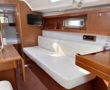 Beneteau Oceanis 34 Sailing World Yachtmakler 17