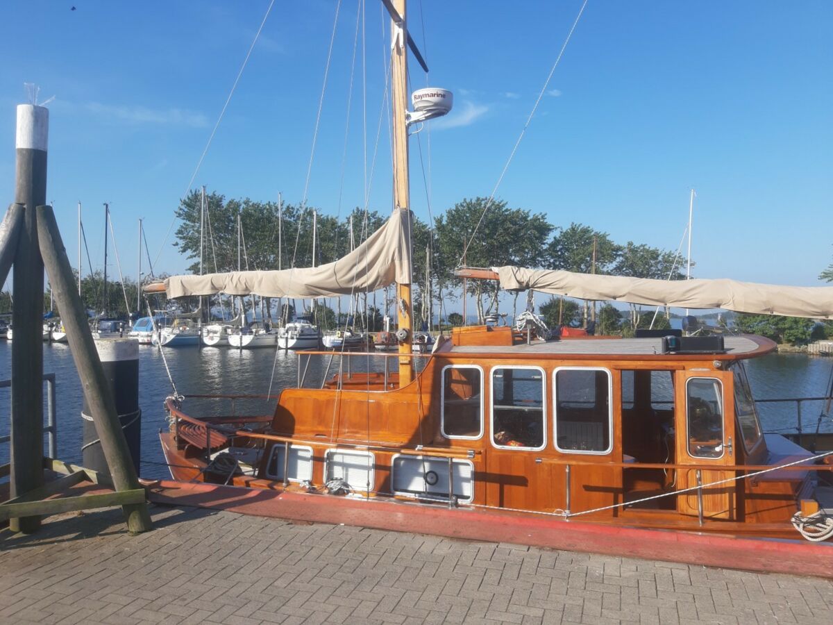 Bueltjer Motorsailer 3