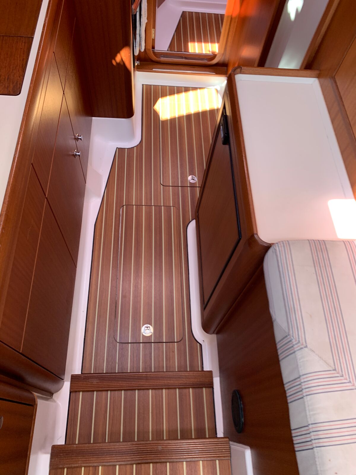 Decksalon Segelyacht Vilm 41 DS Sailing World Yachtmakler Heiligenhafen 48