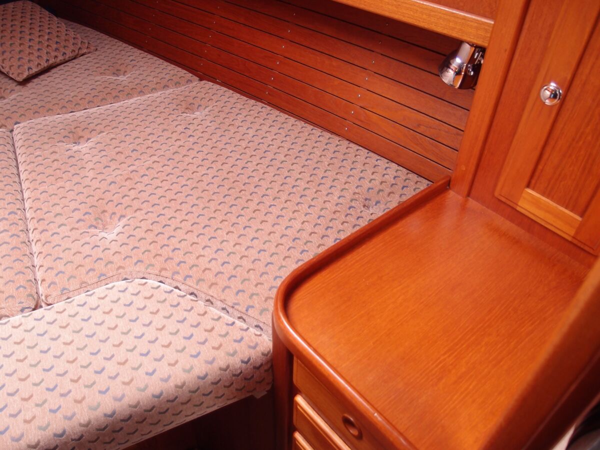 Degeroe38DS-Sailing-World-Yachtbrokers-14