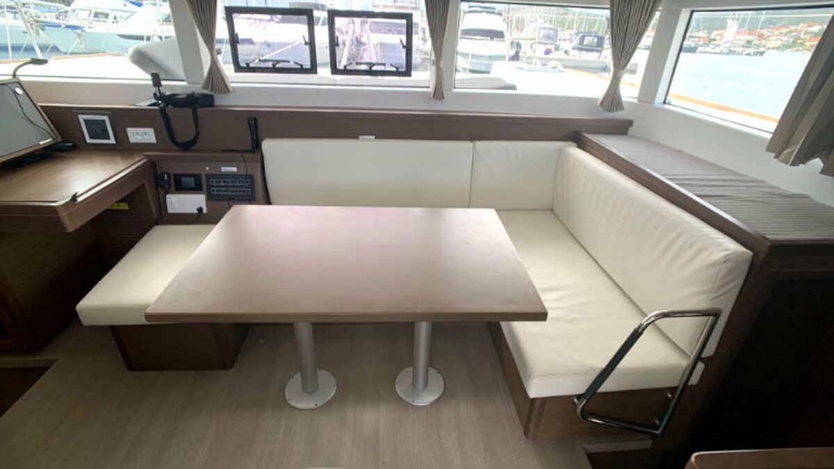 Lagoon 40 Katamaran Sailing World Yachtbrokers Heiligenhafen 20