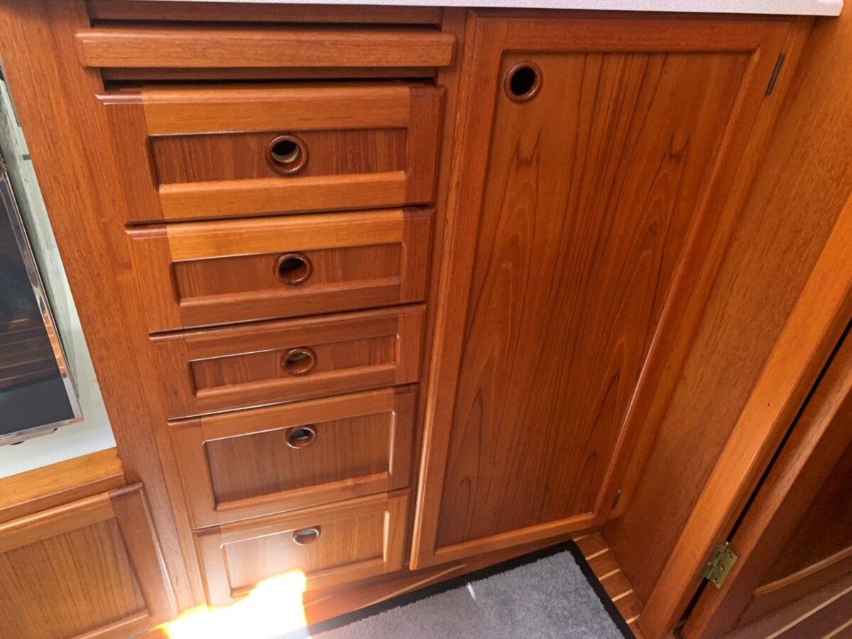 Motorsailer Nauticat 40 Ketch Sailing World Yachtbrokers 43