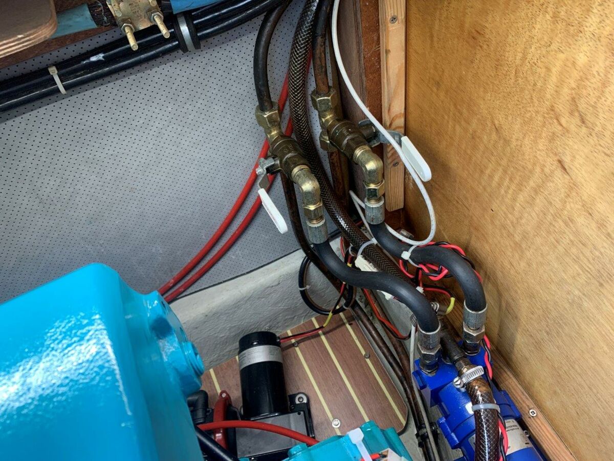 Motorsegler Nauticat 40 Ketch Sailing World Yachtbrokers 92