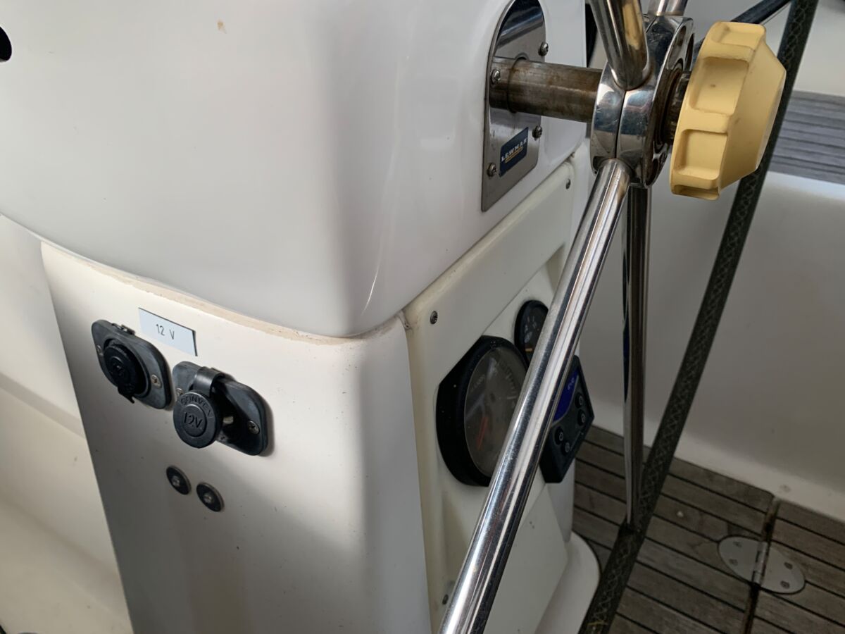 Sailing Yacht Bavaria 34 Cruiser Sailing World Yachtbrokers Heiligenhafen 48