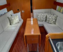 Sailing Yacht Bavaria Cruiser 32 Sailing World Yachtbrokers 7