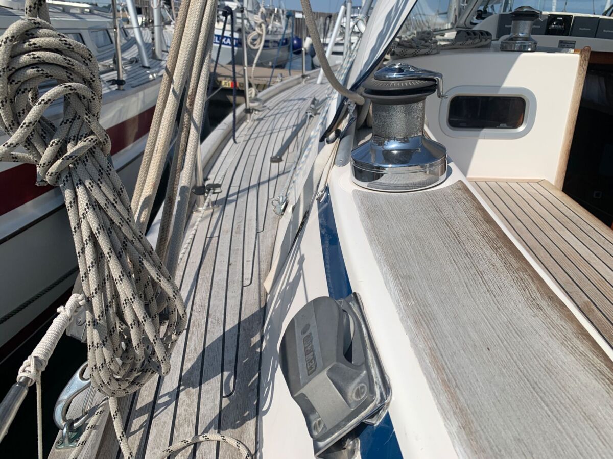 Sailing Yacht Hallberg-Rassy 34 Sailing World Yachtmakler Heiligenhafen 59