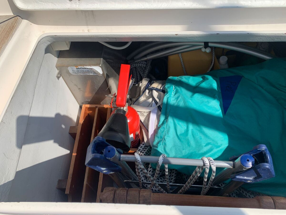 Sailing Yacht Hallberg-Rassy 34 Sailing World Yachtmakler Heiligenhafen 72