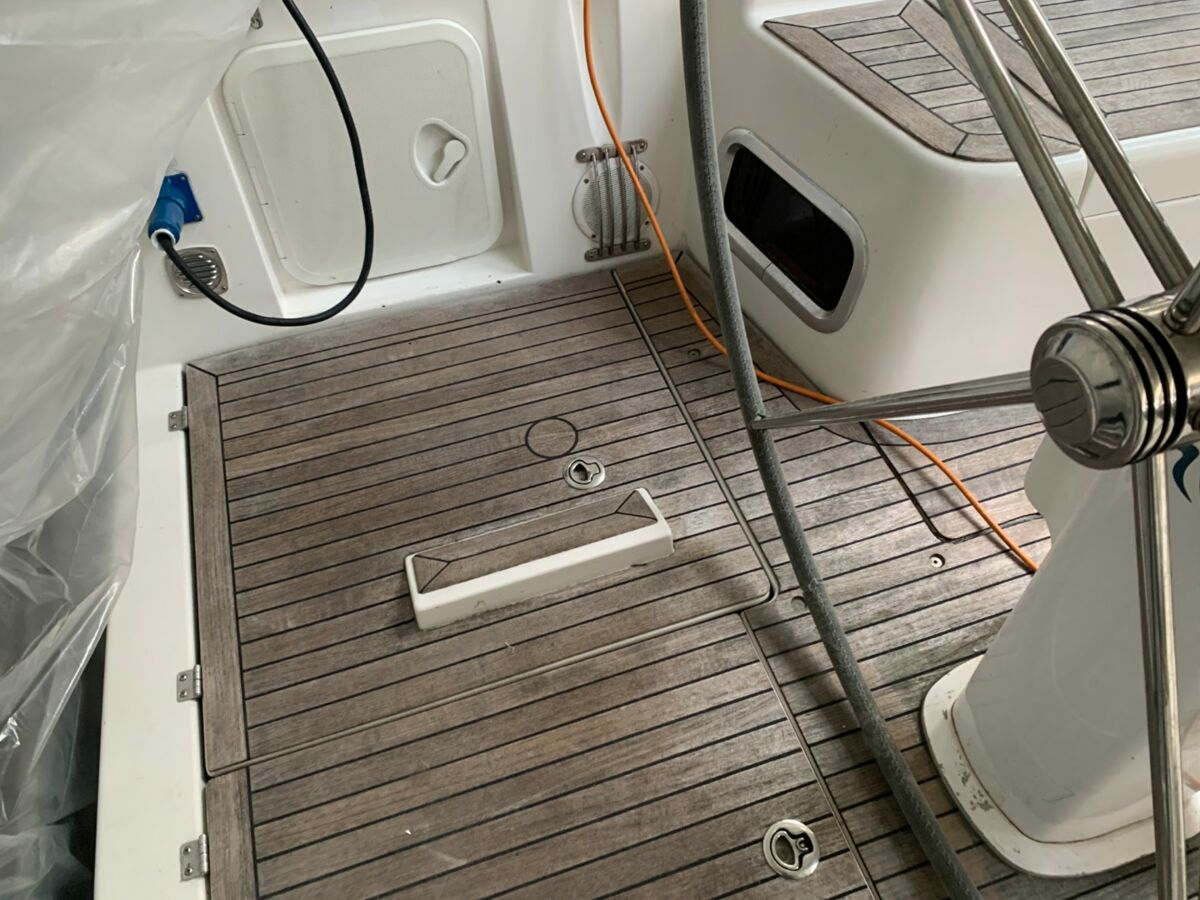 Sailing Yacht Hanse 375 Sailing World Yachtbrokes Heiligenhafen (48)