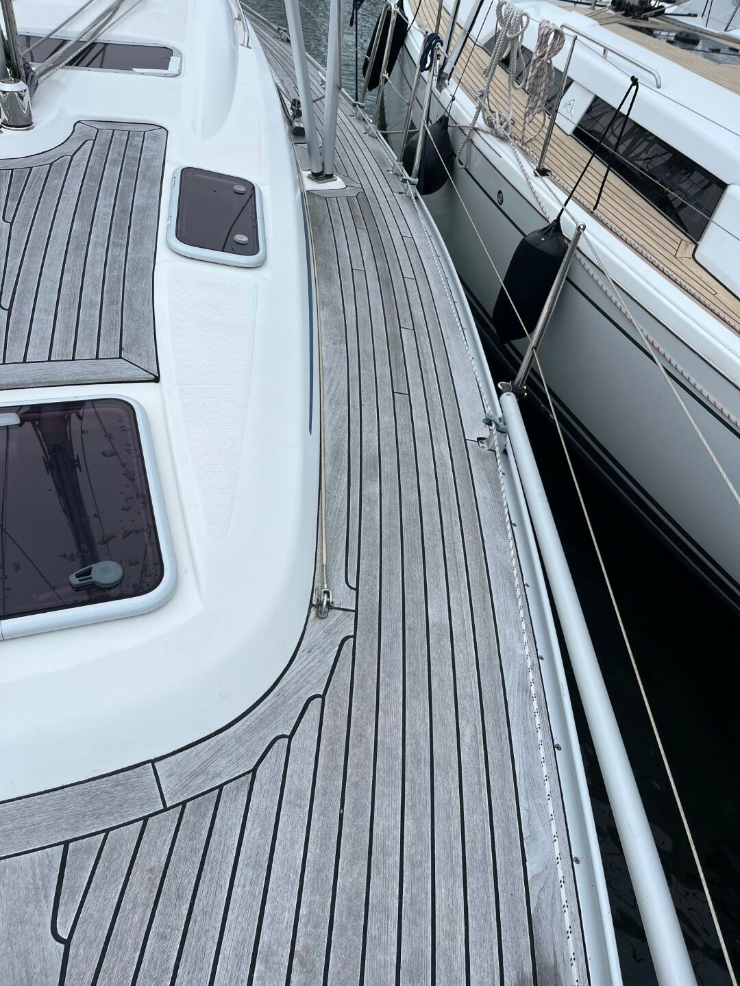 Segelyacht Bavaria 37 Cruiser Sailing World Yachtmakler 3 (1)