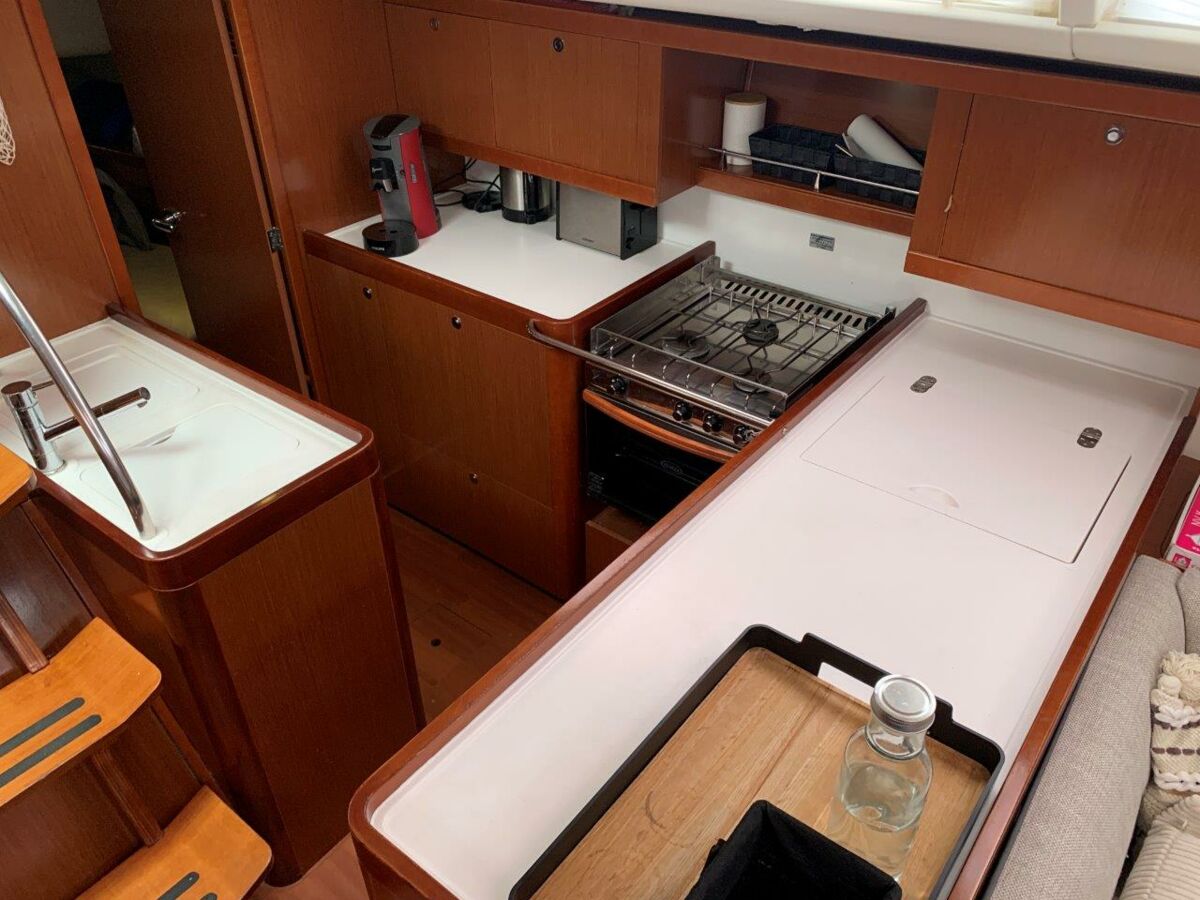 Segelyacht Beneteau Oceanis 46 Sailing World Yachtmakler 46