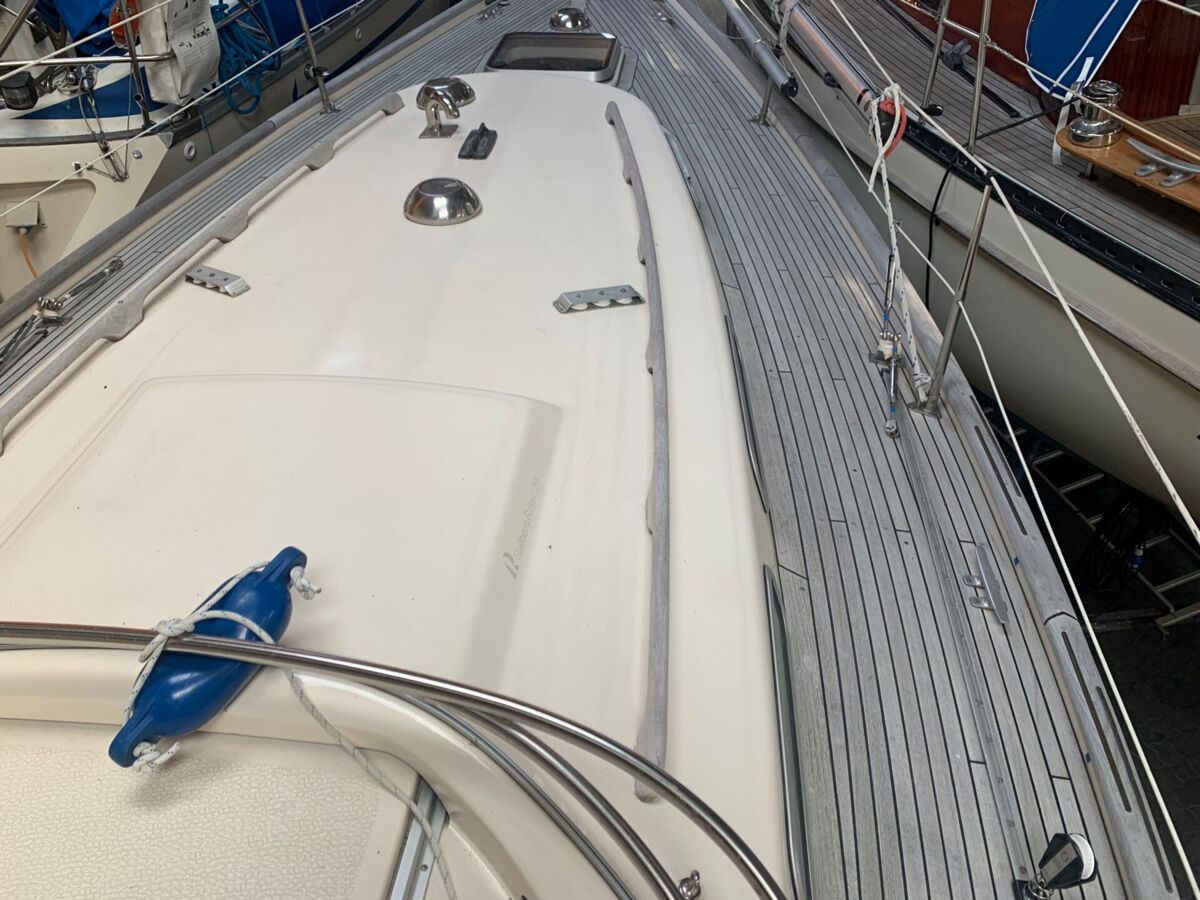 Segelyacht Hallberg-Rassy 29 Sailing World Yachtbrokers 16
