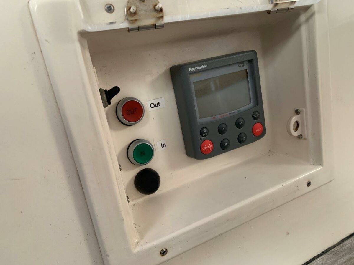 Segelyacht Hallberg-Rassy 45 Sailing World Yachtmakler   (70)