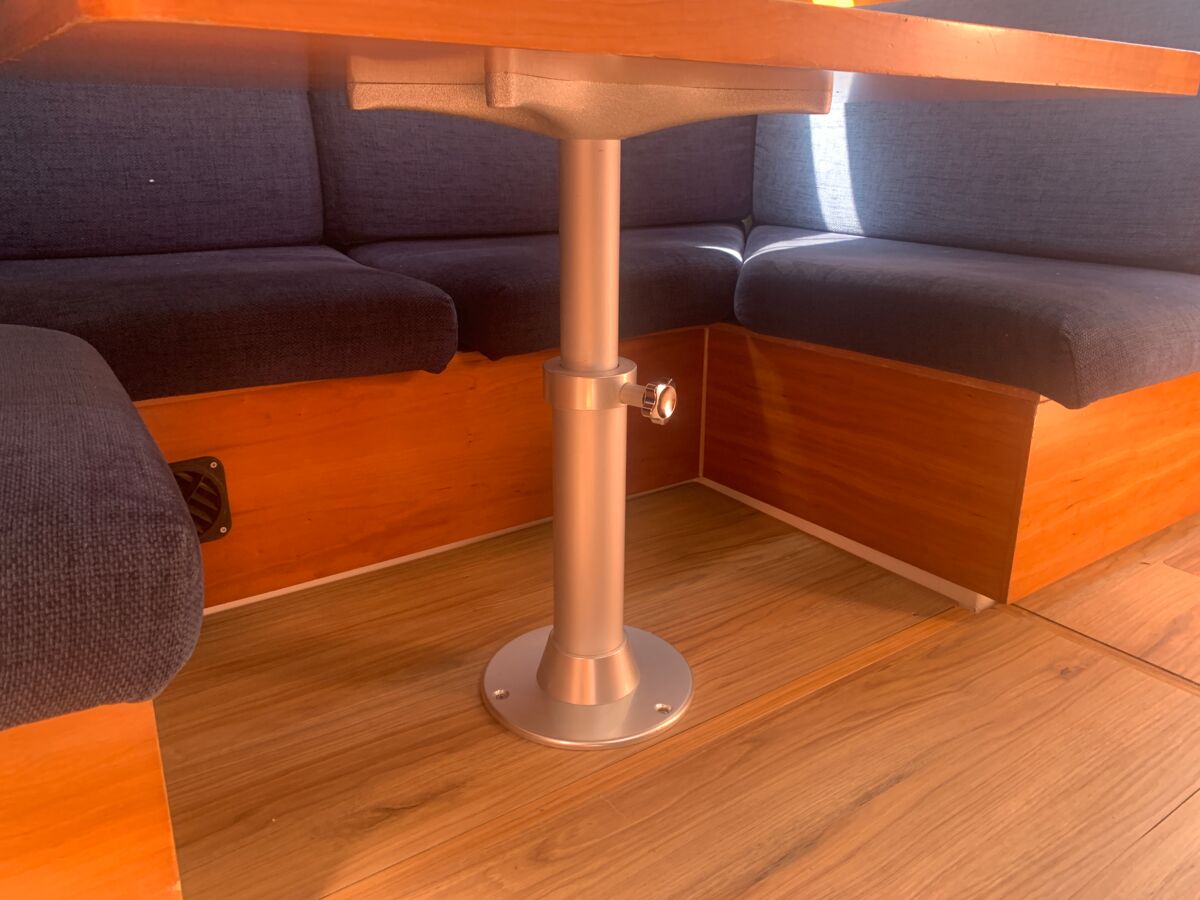Segelyacht Hanse 370 Sailing World Yachtbrokers Heiligenhafen 12
