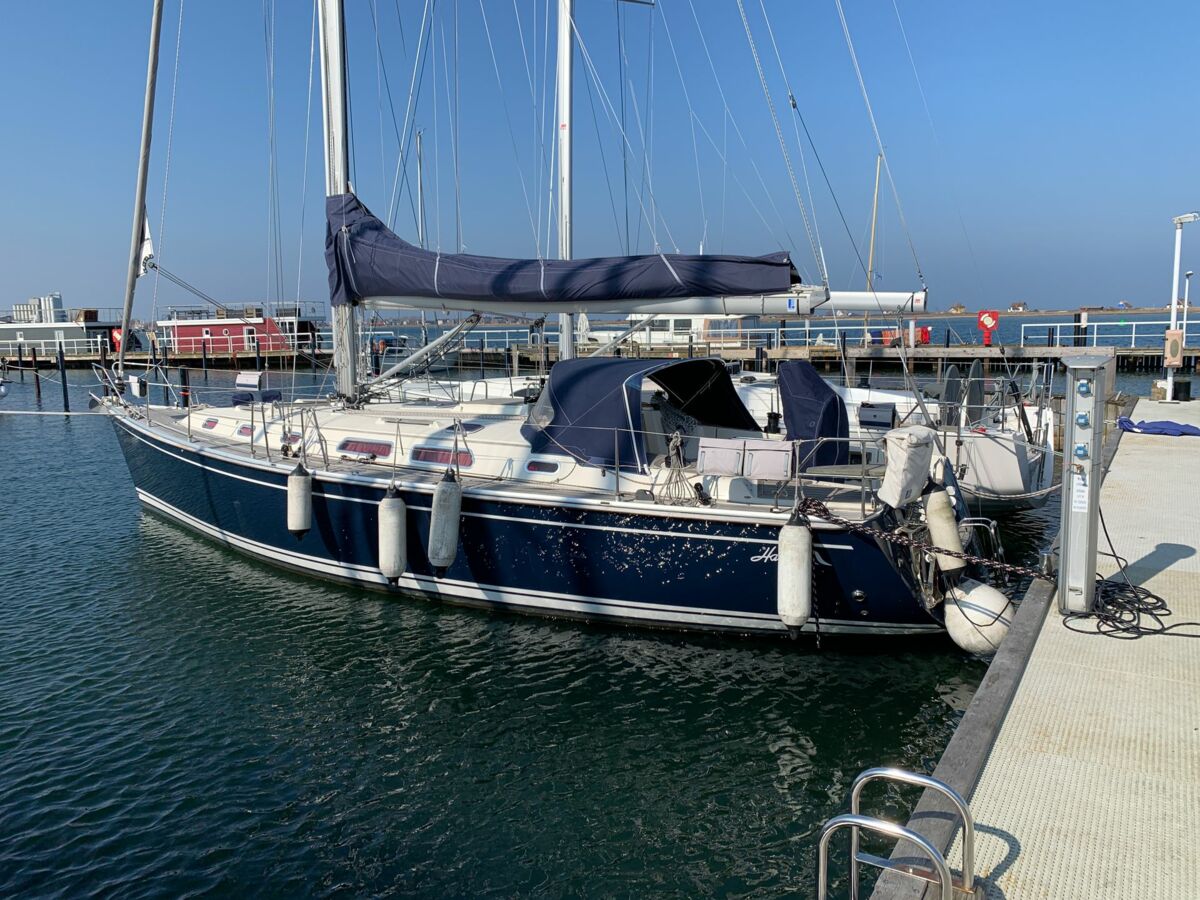 Hanse 411