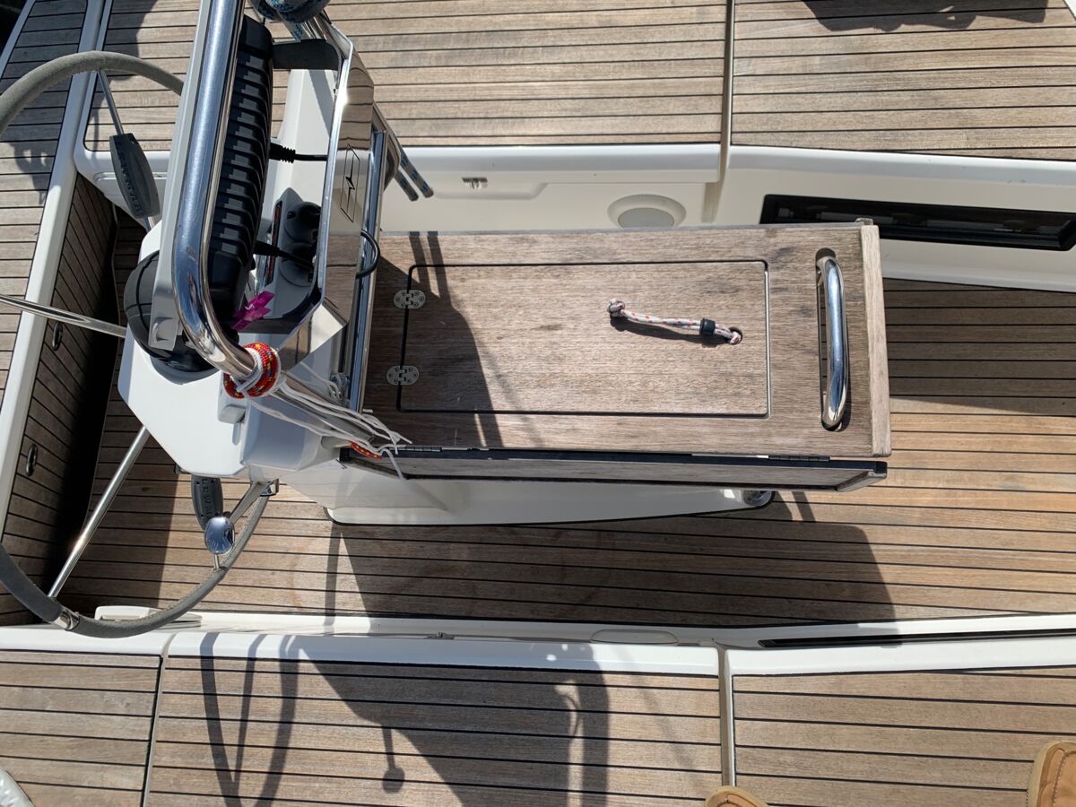 Bavaria Cruiser 36-3 Sailing World Yachtmakler 55