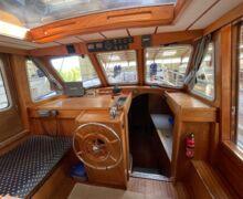 Motorsegler Nauticat 33 Sailing World Yachtmakler 25