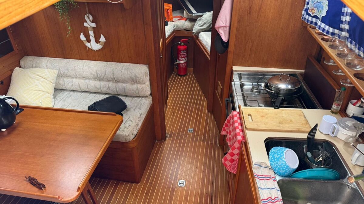 Motorsegler Nauticat 33 Sailing World Yachtmakler 28