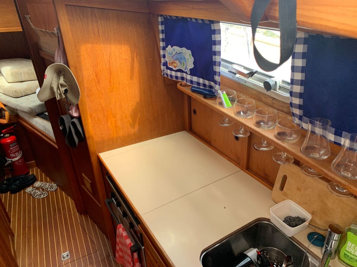 Motorsegler Nauticat 33 Sailing World Yachtmakler 30