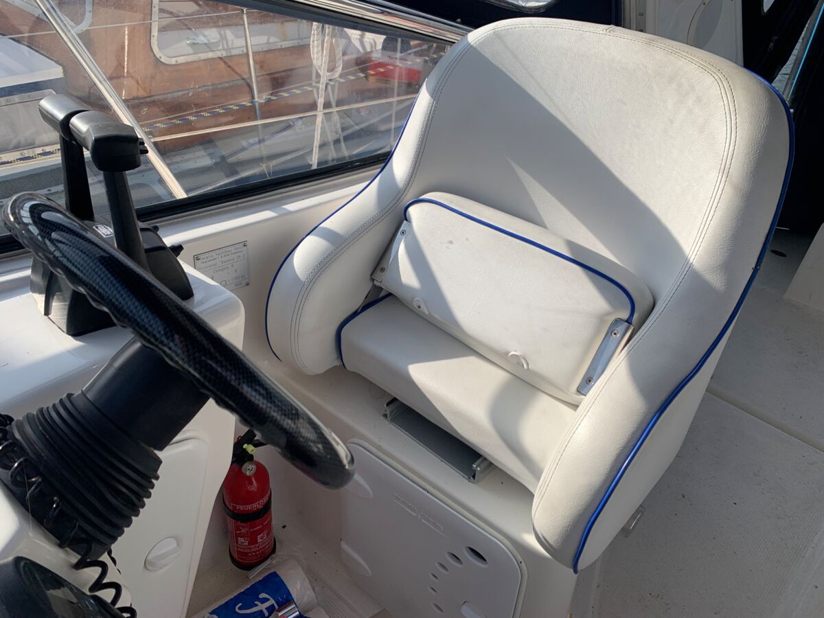 Motoryacht Bavaria 29 Sport Sailing World Yachtbrokers Heiligenhafen 26