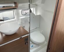 Motoryacht Jeanneau NC 33 Sailing World Yachtbrokers 9