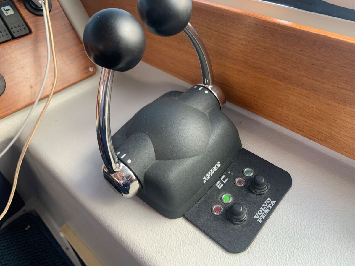 Motoryacht Nimbus 380 Carisma Fly Sailing World Yachtbrokes Heiligenhafen 17