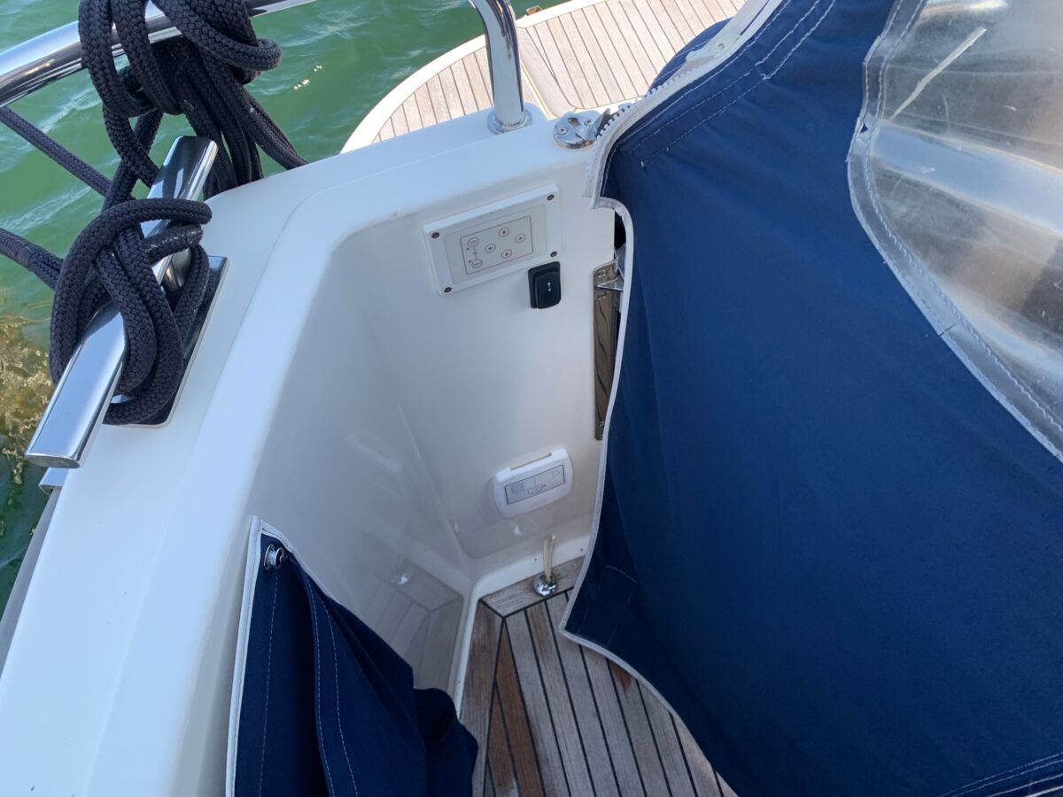 Motoryacht Nimbus 405 Coupe Sailing World Yachtmakler Heiligenhafen 10